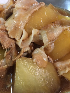 梅酒煮の残った煮汁で大根と豚バラの煮物-レシピのメイン写真