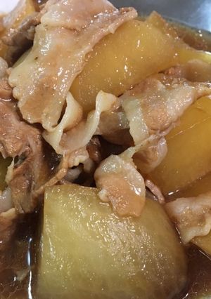 梅酒煮の残った煮汁で大根と豚バラの煮物-レシピのメイン写真