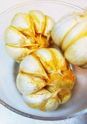 そのまま食べてもソースでも、茹でにんにく-レシピのメイン写真