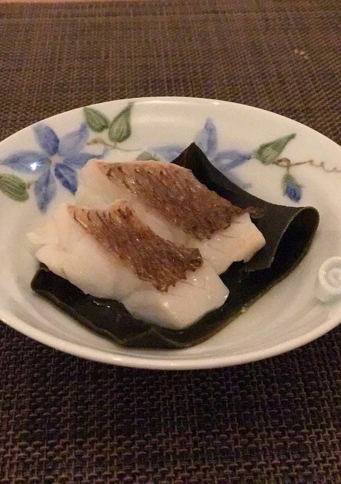 天然羅臼昆布と真鯛の酒蒸し-レシピのメイン写真