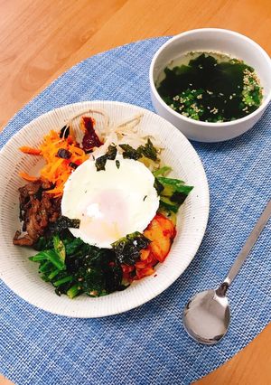 鍋ひとつで韓国ビビンバとワカメスープ-レシピのメイン写真