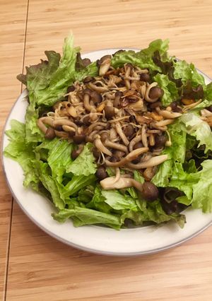 キノコとニンニクの香ばしサラダ-レシピのメイン写真