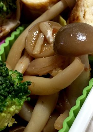 お弁当にしめじの甘辛七味炒め-レシピのメイン写真