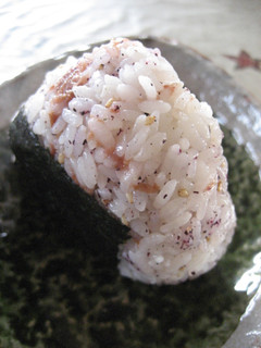 梅・昆布茶おにぎり-レシピのメイン写真