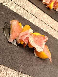 柿と生ハムの簡単おつまみ♬-レシピのメイン写真