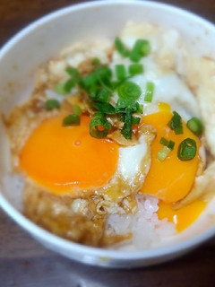 やめられない!目玉焼き丼-レシピのメイン写真