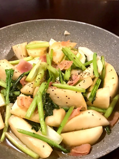 カブまるごとベーコン炒め-レシピのメイン写真