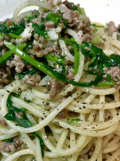 ひき肉と春菊のパスタ-レシピのメイン写真