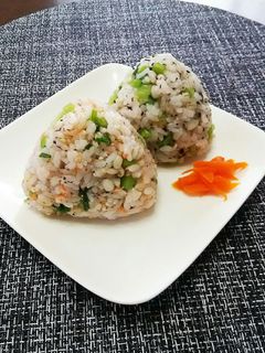 ぬか漬け・ゆかりのおにぎり。-レシピのメイン写真