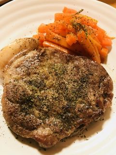 シンプル☆豚肩ロースブロックのステーキ-レシピのメイン写真