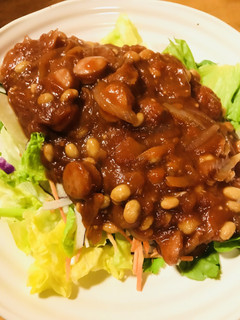 納豆のチリコンカン風ソースのサラダ-レシピのメイン写真
