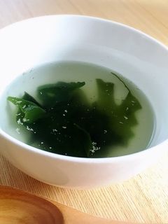 お湯を注ぐだけ☆即席わかめスープ-レシピのメイン写真