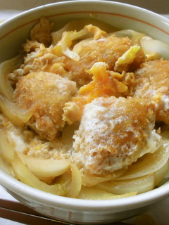 生協の冷凍メンチカツを使ってメンチカツ丼-レシピのメイン写真