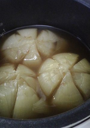 炊飯器で!丸ごと玉ねぎスープ-レシピのメイン写真