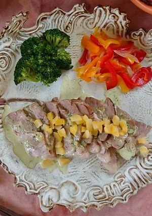 ジューシー煮豚と栗のグリーンソース添え-レシピのメイン写真