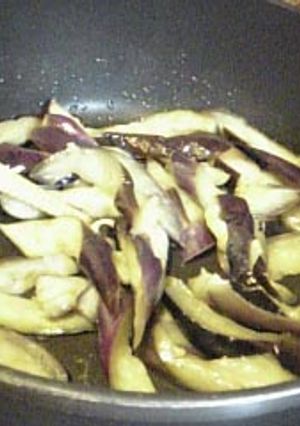 茄子の油炒め、、、の油を最小限。ヘルシー-レシピのメイン写真