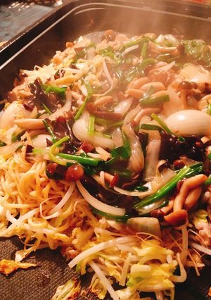 ホットプレートで熱々!あんかけ皿うどん-レシピのメイン写真