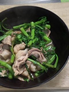 簡単で栄養豊富、豚肉と春菊のポン酢炒め-レシピのメイン写真