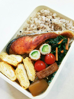 お弁当(11/27)鮭弁当-レシピのメイン写真