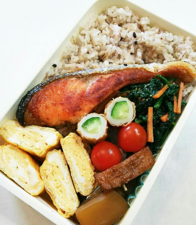 お弁当(11/27)鮭弁当 by msgnb120 【クックパッド】 簡単おいしい