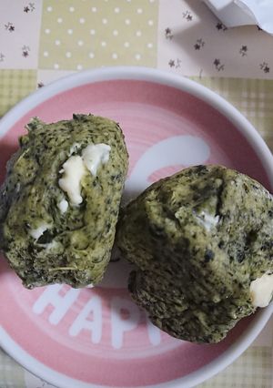 ほうれん草とホワイトチョコのパン-レシピのメイン写真