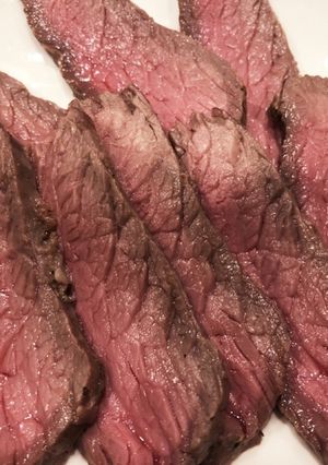 オーブンで簡単☆絶品ローストビーフ-レシピのメイン写真
