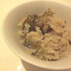 รูปของ 茅乃舎だし★きのこご飯