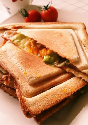 ☆茹で卵とカレーとレタスのホットサンド☆-レシピのメイン写真