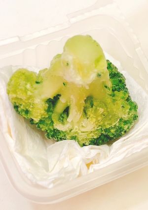 お弁当の冷凍ブロッコリーを綺麗に解凍技♡-レシピのメイン写真