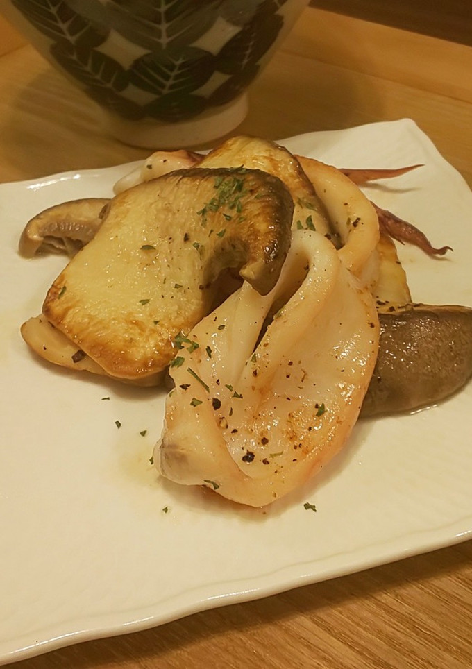 いかとエリンギのバター炒め-レシピのメイン写真