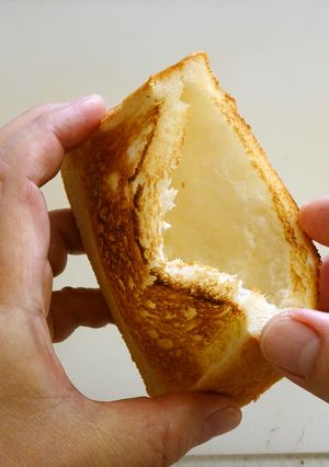 簡単！我が家のトーストの裏技-レシピのメイン写真
