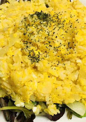 バターで炒めるタマネギ玉子チャーハン-レシピのメイン写真