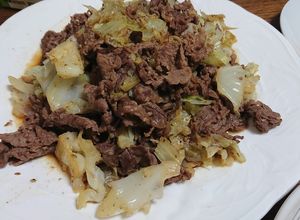 牛肩ロースとキャベツの鰹醤油炒め-レシピのメイン写真