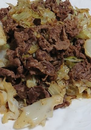 牛肩ロースとキャベツの鰹醤油炒め-レシピのメイン写真