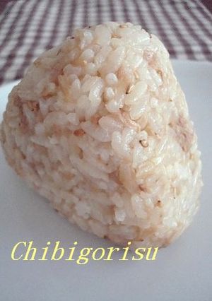 ツナゴマしょう油の✿おにぎり-レシピのメイン写真
