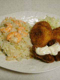 フライパンで簡単♪まるで冷凍のエビピラフ-レシピのメイン写真