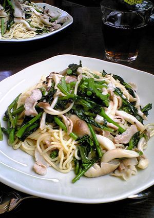 春の香り♪カキ菜と豚バラのパスタ-レシピのメイン写真