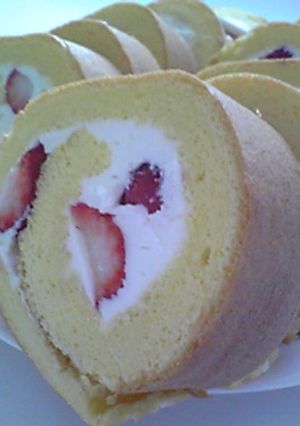 しっとり＆フワッフワのロールケーキ-レシピのメイン写真