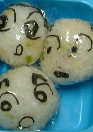 キャラ弁♪顔だけクレしんおにぎり-レシピのメイン写真