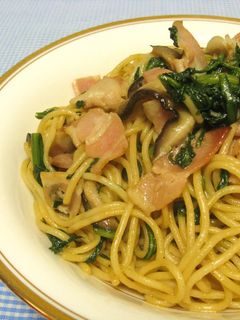 春菊とベーコンの和風パスタ✿きのこ醤油味-レシピのメイン写真