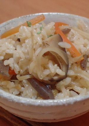 味付けしっかり☆炊き込みご飯-レシピのメイン写真