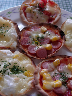 餃子の皮で簡単ピザ-レシピのメイン写真