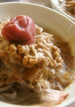 あったか〜い梅納豆蕎麦-レシピのメイン写真