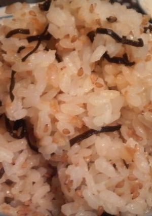 塩こんぶ&煎りごまde混ぜご飯♡-レシピのメイン写真