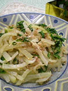 大根とセロリのおかかマヨ炒め-レシピのメイン写真