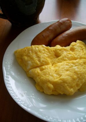 カルシウムたっぷり！エバミルクで卵焼き-レシピのメイン写真