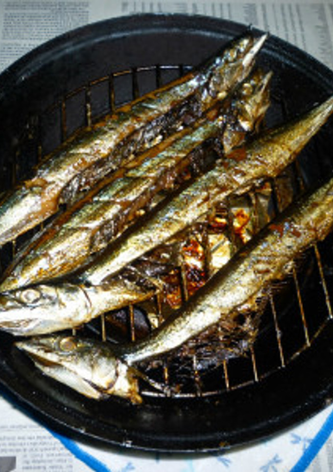長谷燻鍋で秋刀魚の丸干しの燻製-レシピのメイン写真