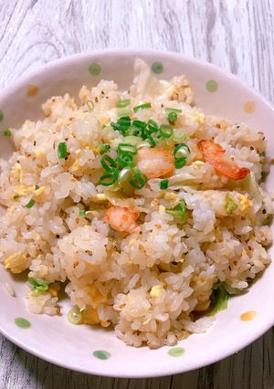 うどんスープの素で作るレタスチャーハン-レシピのメイン写真