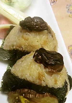 牡蠣燻製油漬け缶で、香ばし炊き込みご飯を-レシピのメイン写真