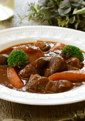 液体塩こうじでお肉柔らかビーフシチュー♪-レシピのメイン写真